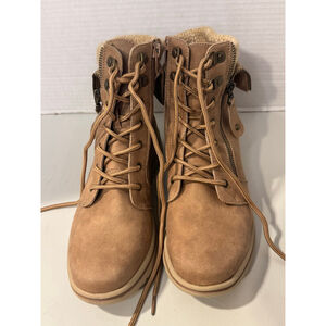 Women's Cliffs Brown Ankle Boots Size 7.5M
